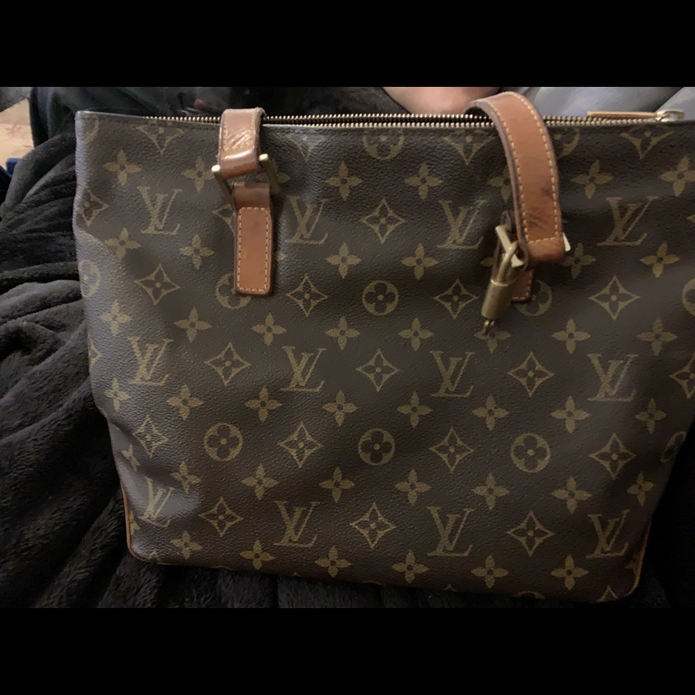 Louis Vuitton purse